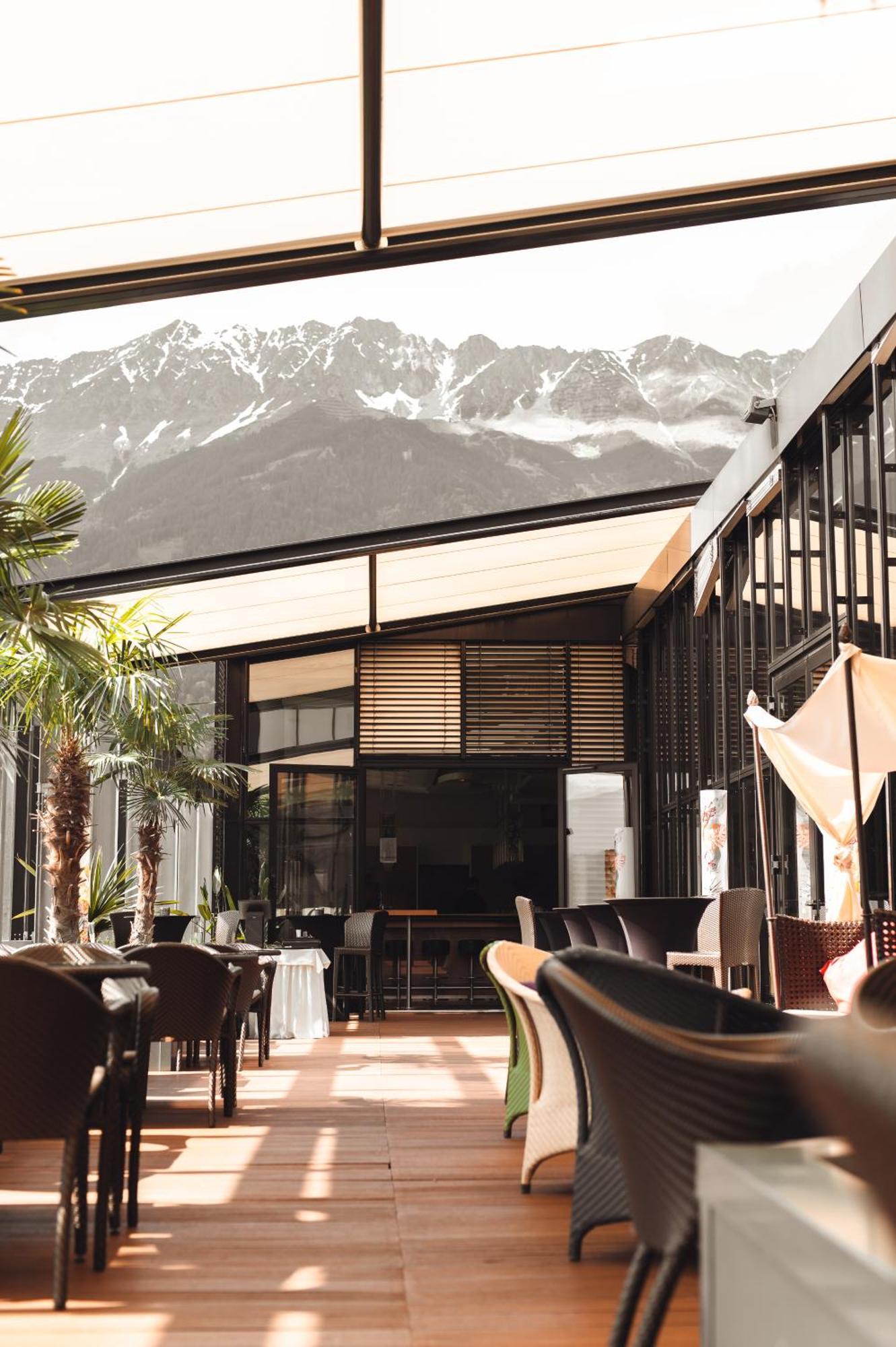 เดอะ เพนซ์ โฮเต็ล Hotel อินส์บรุค ภายนอก รูปภาพ